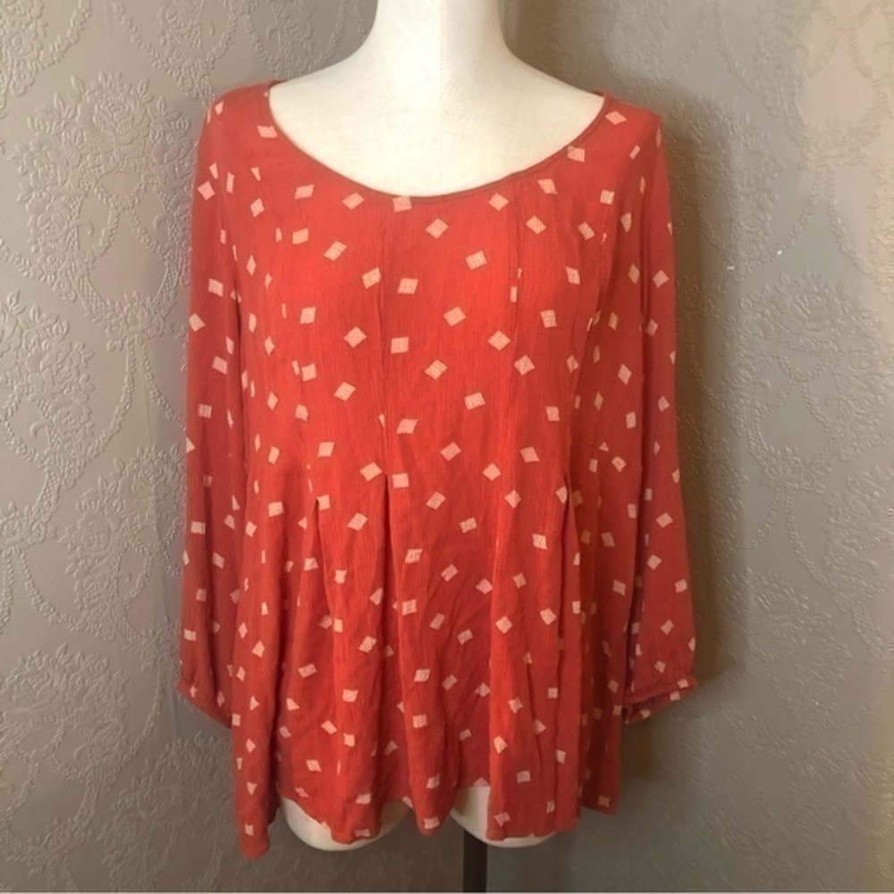 TORRID blouse 3 orange cream great condition
